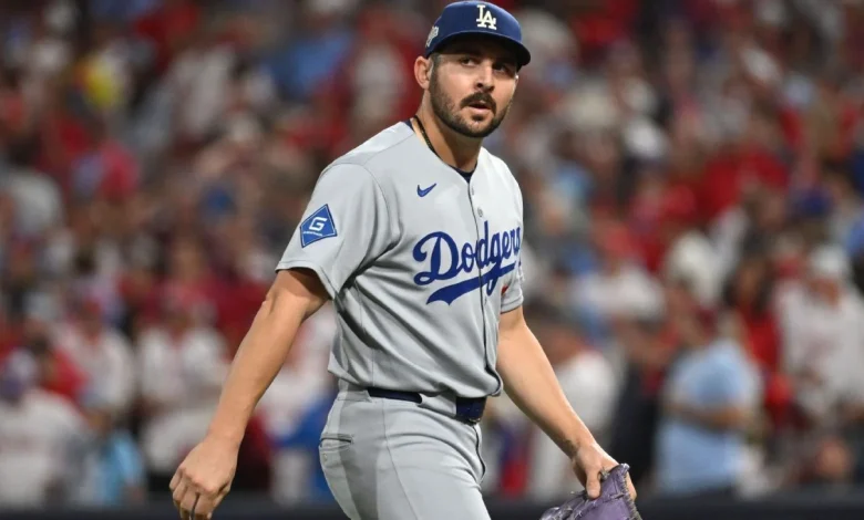 Dodgers' Vesia says baby daughter died Oct. 26