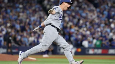 Dodgers steal Game 7 late to repeat as champs