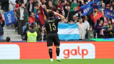 Dois golos de rajada e a estreia de João Neves a marcar por Portugal (vídeos)