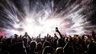 Dos noches imperdibles de música en Bogotá: Carín León y Molchat Doma