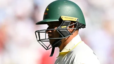 'Drawing a long bow' - Greenberg defends Khawaja's golf after back spasm causes chaos