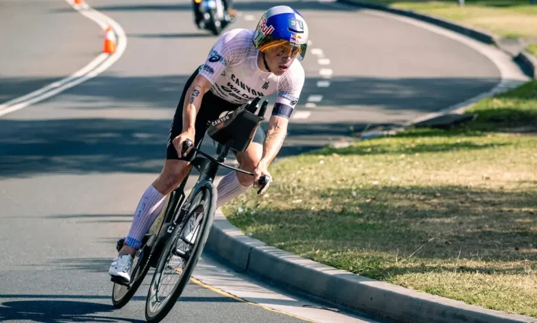 Dubai T100 men's results 2025: Confusion and chaos with result in doubt after Hayden Wilde and leaders seem to miscount bike and run laps