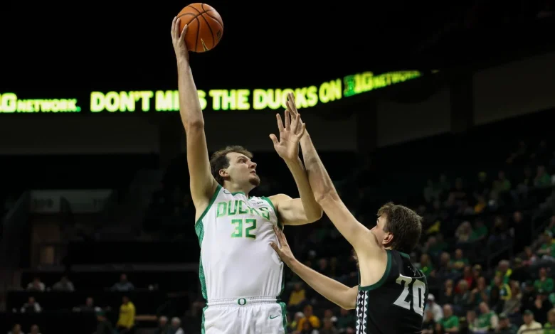 Ducks Take on Aztecs in Las Vegas