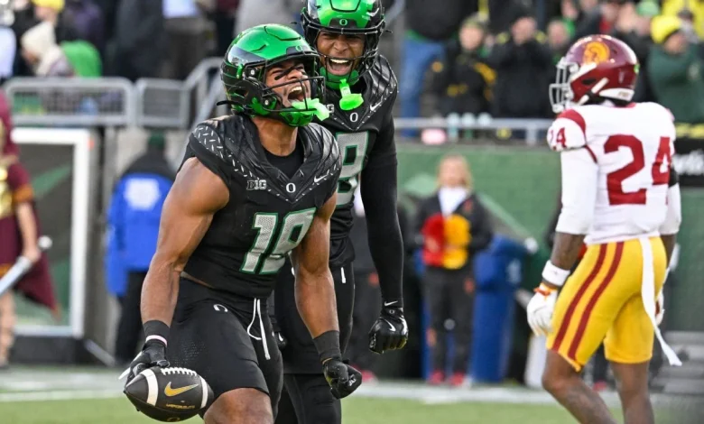 Ducks crack top 5 of AP poll; Canes top ACC pack