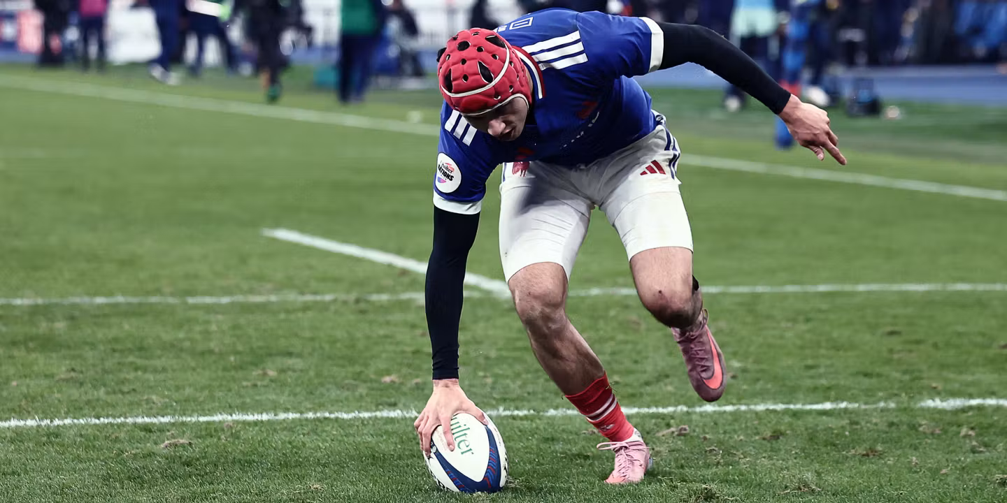 EN DIRECT | France-Australie : les Bleus et les Wallabies se répondent dans une partie indécise