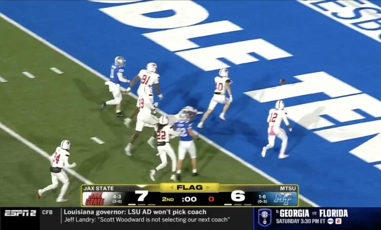 ESPN2 announcers can’t believe comical college football play