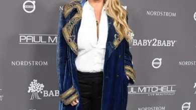 Elizabeth Berkley felt 'locked out' after Showgirls flop