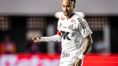 Em meio à lesão, Neymar faz golaço pelo Santos contra Sport Veja vídeo