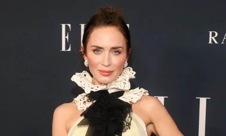 Emily Blunt Dishes on Thanksgiving Plans: ‘Stretchy Pants Break’ (Exclusive)