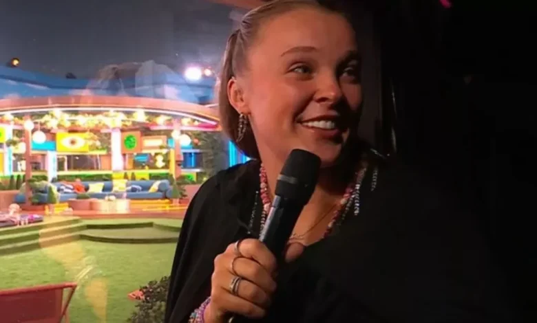 Emotional JoJo Siwa breaks down in tears as she returns to Big Brother house