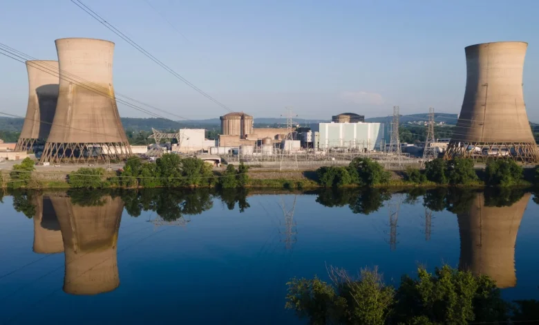 Energy Department loans $1B to help finance the restart of nuclear reactor on Three Mile Island