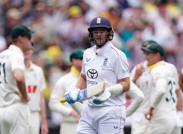 England bowled over once again as first Ashes Test motors towards early finish in Perth