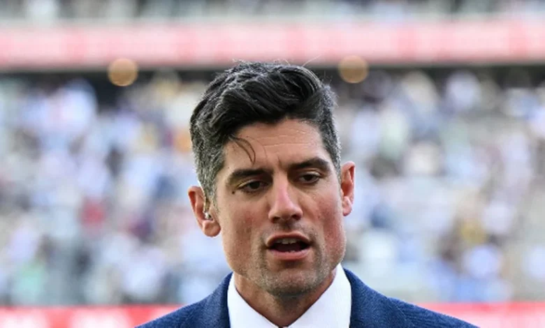 England icon forced to apologise during Ashes coverage after awkward moment