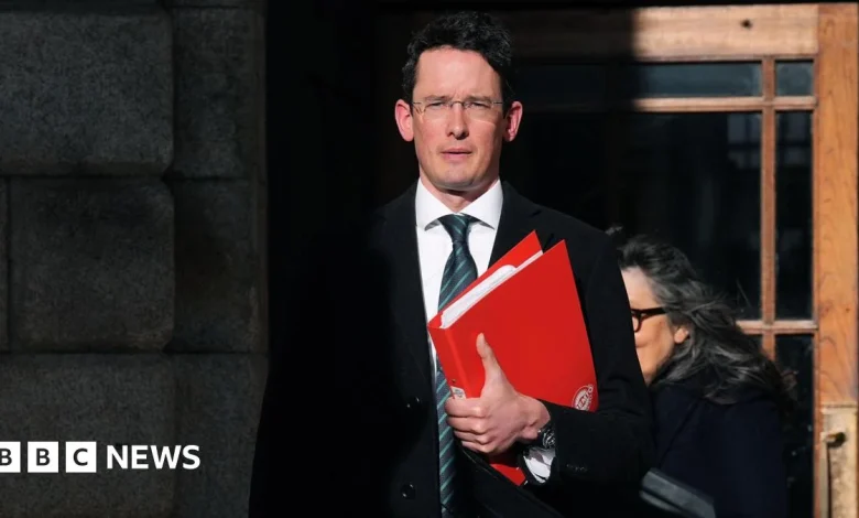 Enoch Burke: Irish teacher returns to prison after 'fanatical campaign'