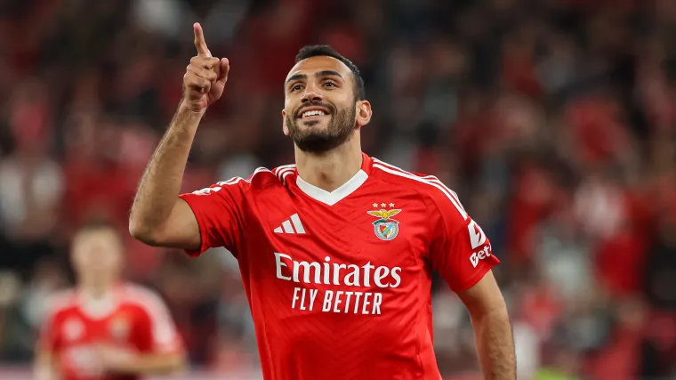 Escalação do Benfica hoje: onze inicial e desfalques contra o Ajax (25/11)