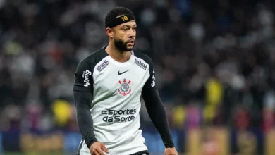 Escalação do Corinthians: por que Memphis Depay está fora contra o Cruzeiro?