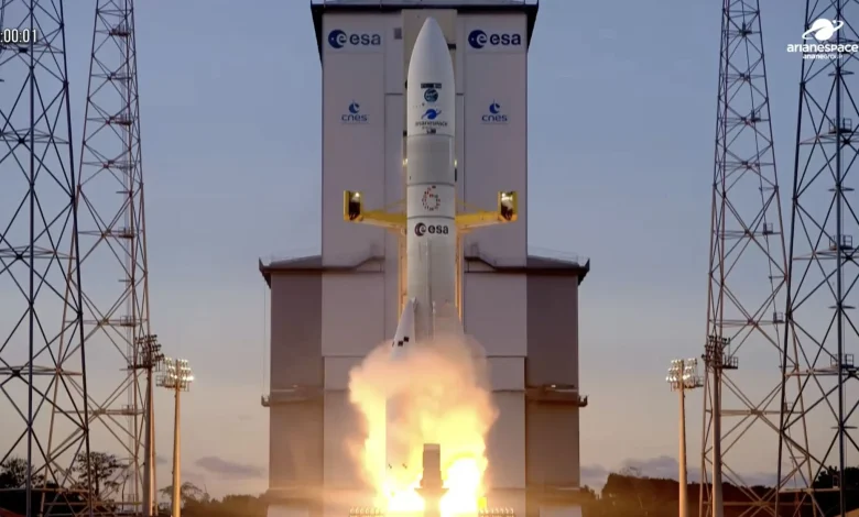 Europe's powerful Ariane 6 rocket launches Sentinel-1D Earth-observation satellite to orbit (video)