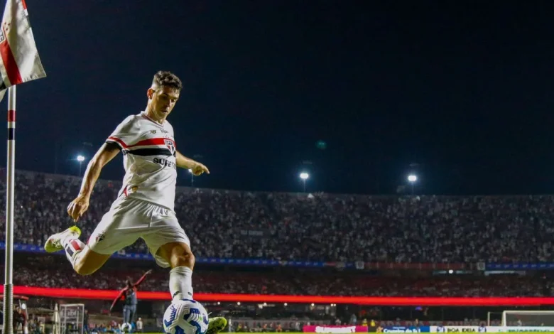 Ex-Chelsea star Oscar in hospital with heart issue