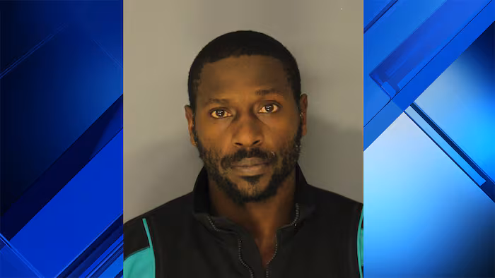 Ex-NFL star Antonio Brown extradited to Miami, will stand trail for June shooting