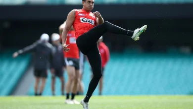 Ex-Swans midfielder joins cross-town rivals to keep AFL dream alive
