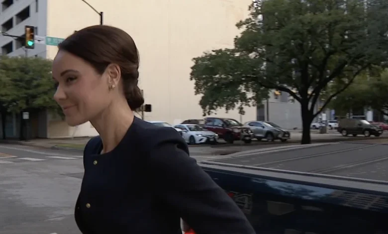 Ex-news anchor sentenced to 10 years in prison for federal conspiracy charge