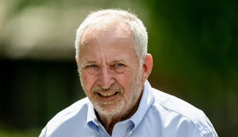 Exclusive: Elizabeth Warren calls on Harvard to sever ties with Larry Summers after new Jeffrey Epstein emails