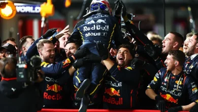 F1 Las Vegas GP: Verstappen stays in title fight with win over Norris