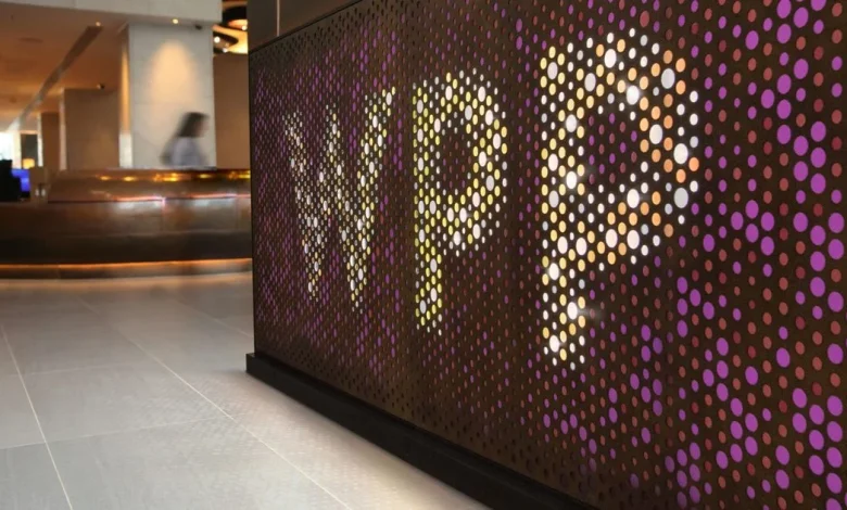 FTSE 100 Live: Tech jitters, a Bitcoin slump and the Fed’s hesitation set the tone for London