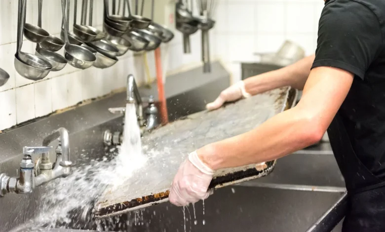 Face aux restrictions sur les travailleurs temporaires, des restaurants craignent la fermeture