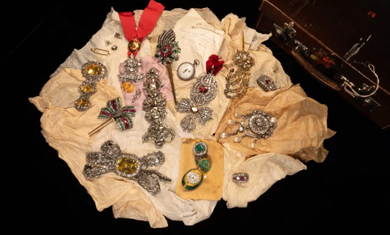 Famille Habsbourg | Un trésor mythique était caché au Canada et y restera