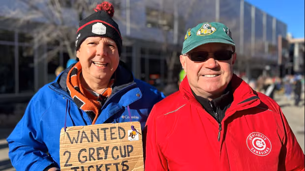 Fans come together in Winnipeg to celebrate 'uniquely Canadian' Grey Cup