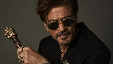 Fans travel all the way from Peru in hopes of meeting Shah Rukh Khan on his 60th birthday, bring along special gifts | Bollywood