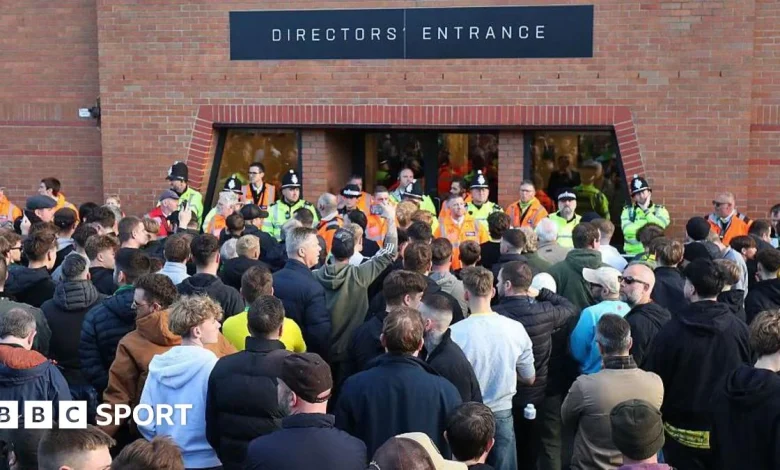 Fan's voice: Liam Manning's failure the symptom of a bigger malaise at Norwich