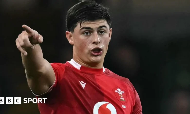 'Faster, stronger' Rees-Zammit wants Wales start