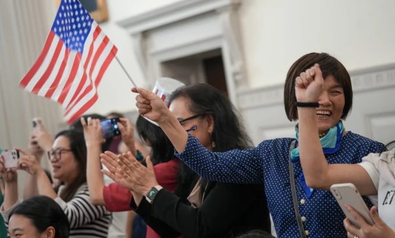 Feds tell county to cease naturalization ceremonies