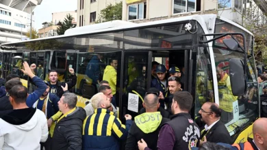Fenerbahçe taraftarı derbi için stada geldi!