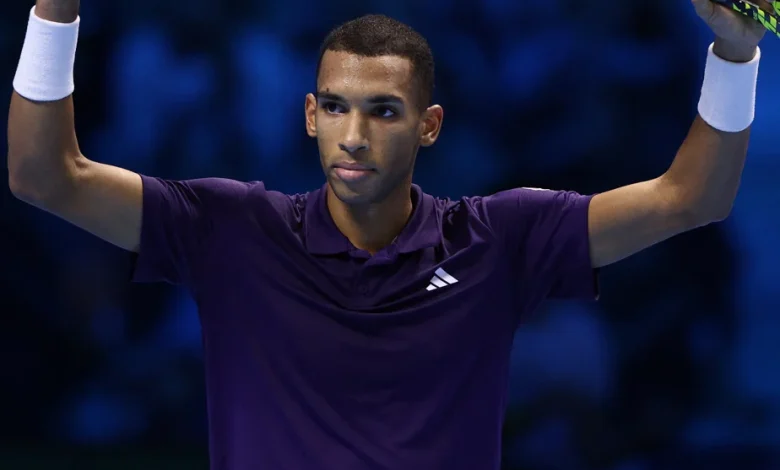 Finales de l’ATP | Félix Auger-Aliassime se qualifie pour les demi-finales