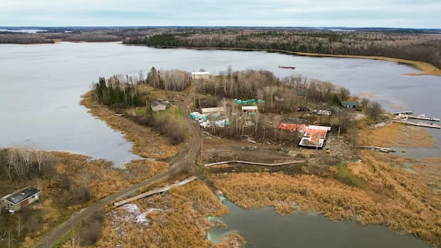 First Nation in Ontario Faces High U.S. Electricity Rates Despite Canadian Source