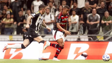 Flamengo aumenta vantagem sobre o Palmeiras com empate contra o Atlético-MG, mas definição de título é adiada