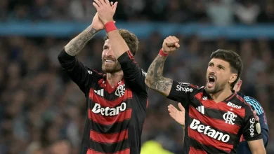 Flamengo garante vaga no G-7 do Brasileirão após empate com São Paulo