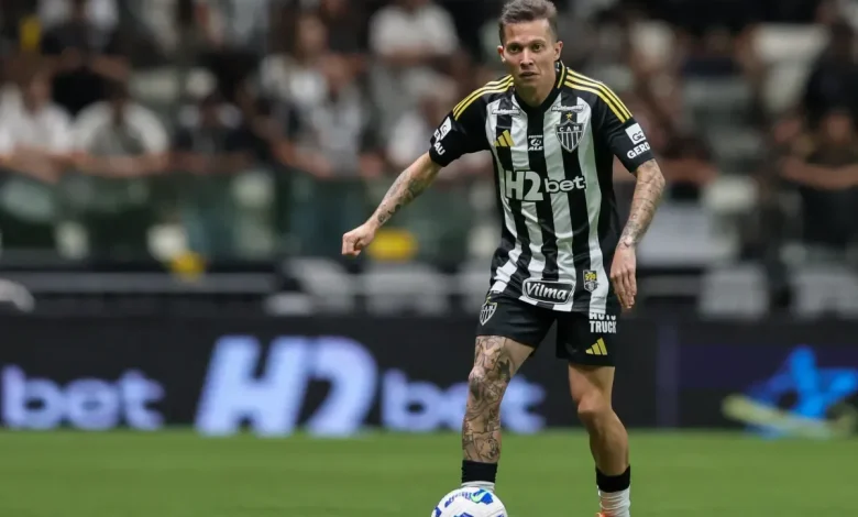 Flamengo leva gol absurdo do Atlético-MG com laterais tomando baile dos atacantes Dudu e Bernard￼