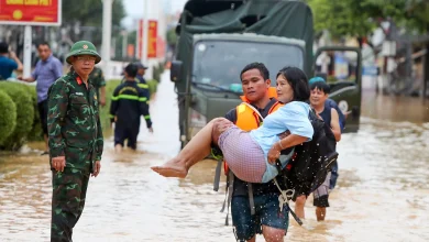 Flash floods submerge western Nha Trang, rescue teams rush to evacuate