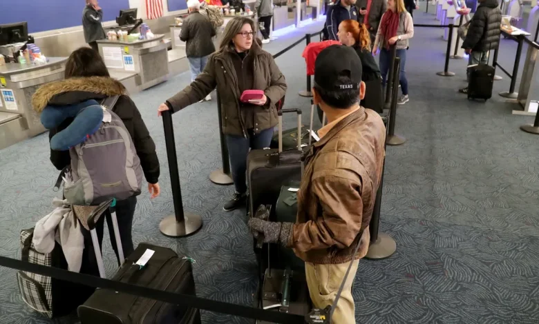 Flight disruptions continue at Mitchell Airport on Nov. 30 after season's first major snow storm