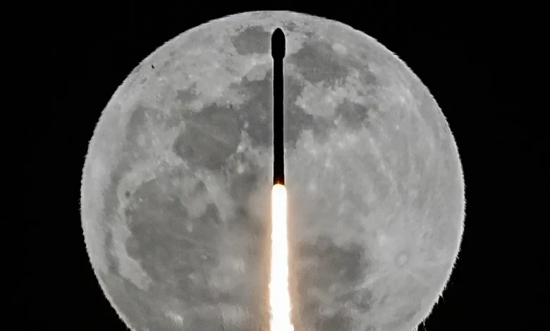 Florida rocket launch record set to fall this weekend with SpaceX, Blue Origin liftoffs