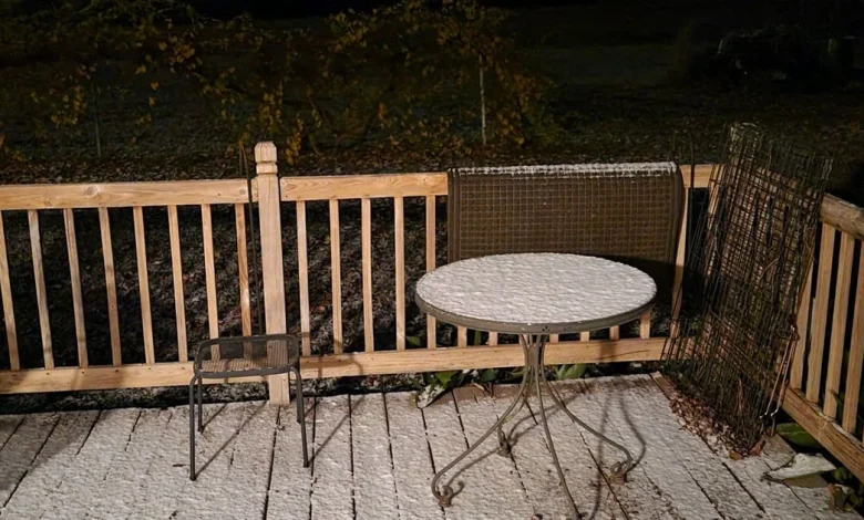 Flurries fly, dusting coats ground less than 48 hours after near-80° warmth