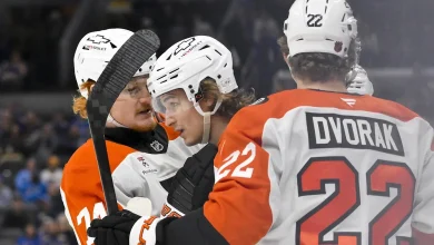 Flyers trio has massive night in victory over Blues