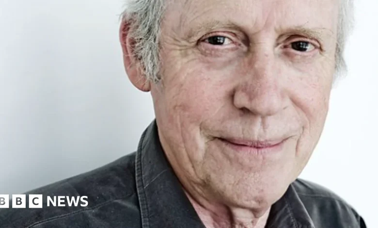 Folk musician and BBC presenter Archie Fisher dies aged 86