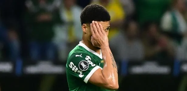 'Fomos muito abaixo': Murilo admite oscilação do Palmeiras no Brasileiro