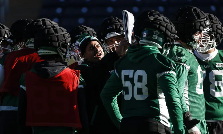 Former Bomber star Andrew Harris back in Winnipeg as a Roughrider coach