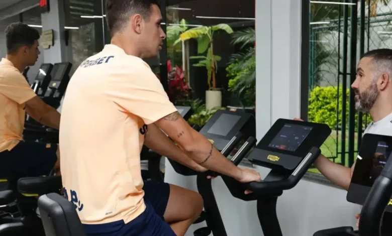 Former Chelsea star Oscar, 34, rushed to hospital after ‘collapsing’ in training as heart problem is detected